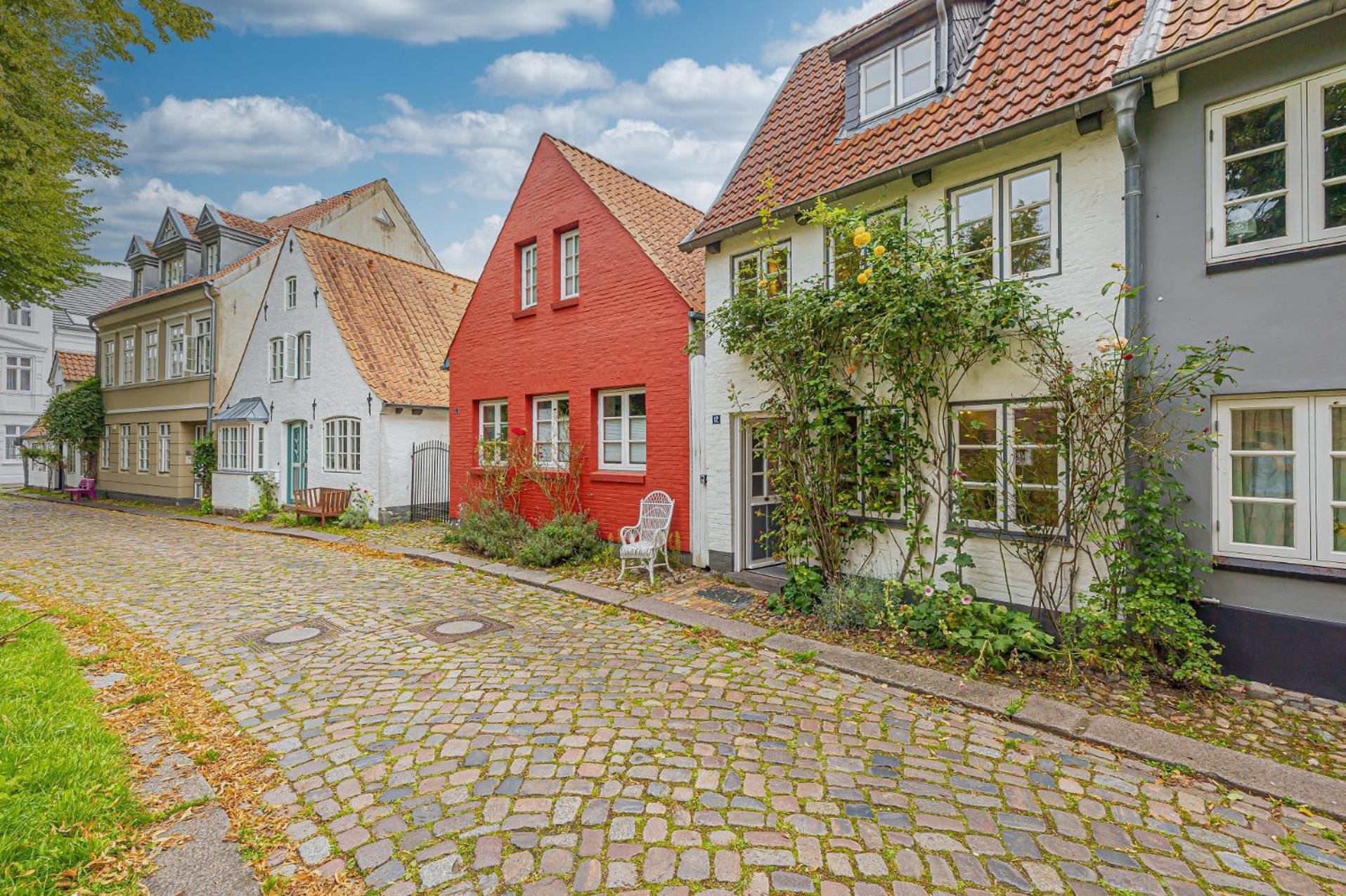 Fewo1846 - Altes Steuermannhaus - Uriges Reihenhaus Mit 2 Schlafzimmern In Der Altstadt Flensburg Eksteriør bilde